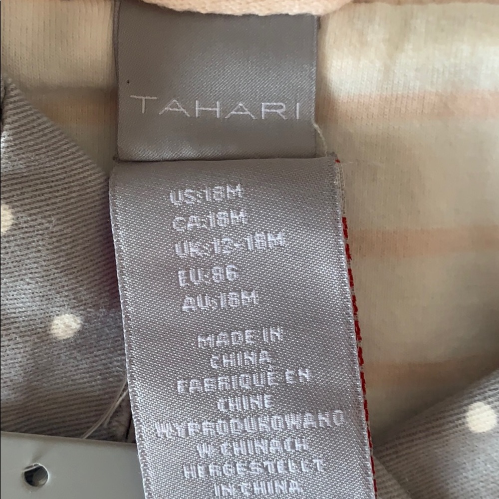 TAHARI Toddlers set - Picture 2 of 2